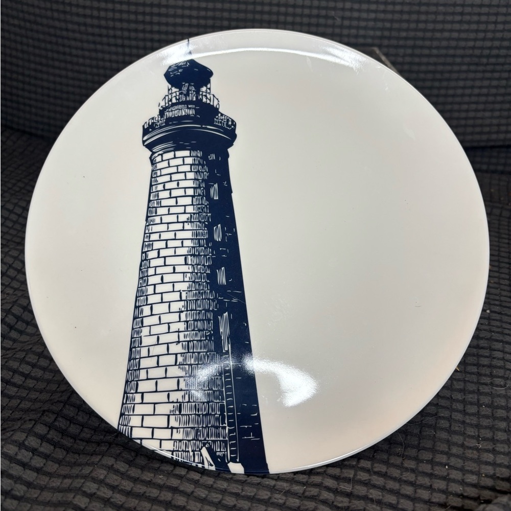 Set of 6 Thomas Paul Melamine Nautical Plates 2x 9 inch white , 4x 11 inch navy